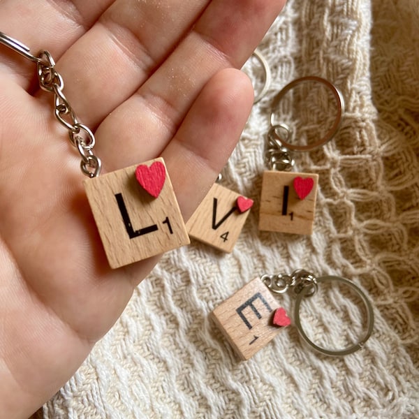 Porte-clés scrabble en forme de coeur