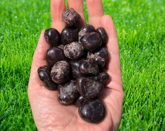 Garnet tumbled Stone, Garnet Stone, Garnet Healing Stone, Garnet Chakra Stone