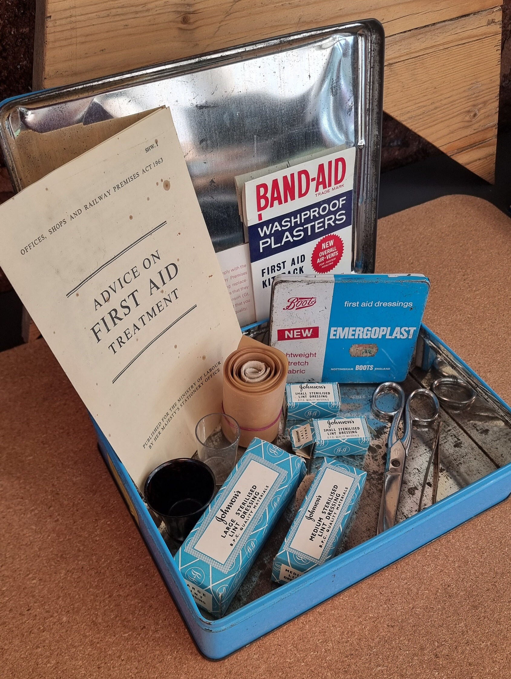 Johnson and Johnson First Aid Kit -  UK