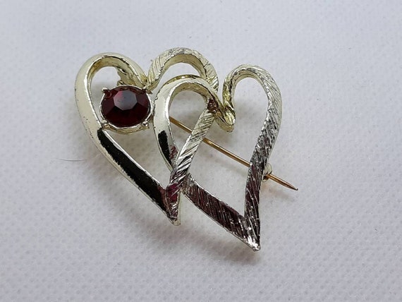Vintage Double Heart Cherry Red Rhinestone Gold T… - image 5
