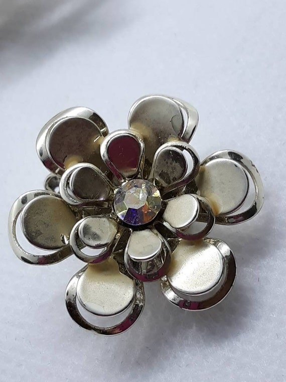 Vintage Coro designer signed Flower Brooch w/clip… - image 8