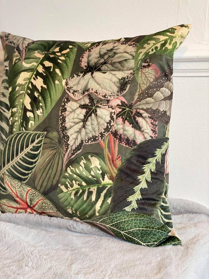 Leaf Cushion / Green Jungle Cushion Cover / Green Velvet Etsy UK