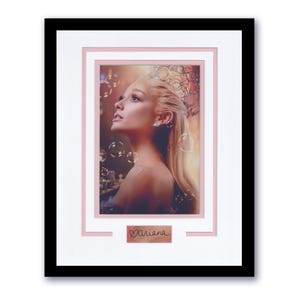 Ariana Grande &quot;Wicked&quot; AUTOGRAPH Signed &#39;Glinda&#39; Photo Framed 11x14 Display