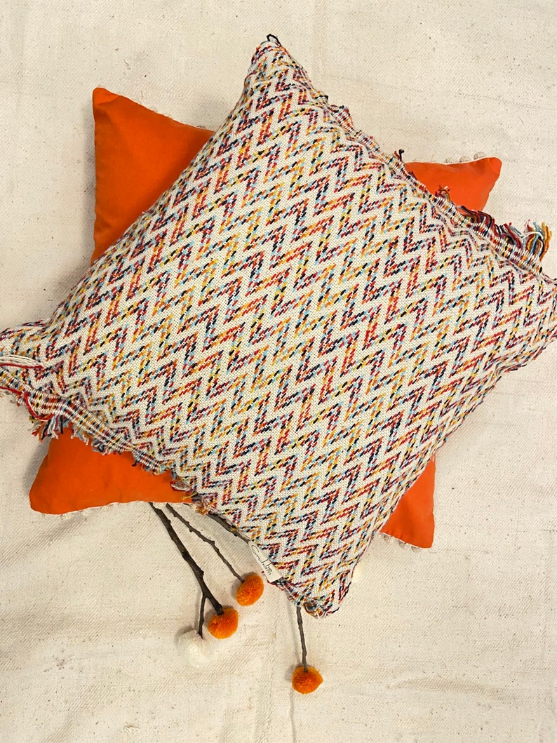 Housse de coussin à franges Boho multicolore Oreillers colorés en zigzag Coussin géométrique lombaire Boho Home Decor Décor dété image 4