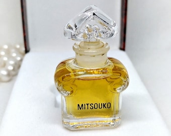 RARE. Ancien. Objets de collection. Miniature Guerlain Mitsuko.