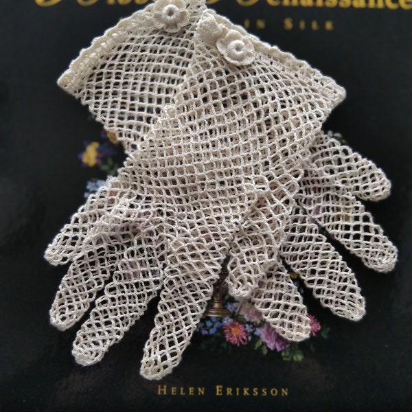 Crochet gloves. Gloves for cérémonie.