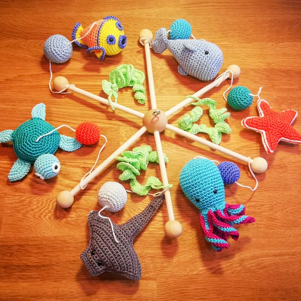 PDF crochet pattern for the XXL - sea animal - mobile in German - whale - starfish - ray - turtle - puffer fish - octopus