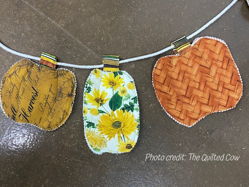 Pumpkin Garland PDF SEWING PATTERN, Digital Download, How to Make a Quilted Fabric Fall Bunting, Autumn Holiday Hanging Banner Tutorial image 3