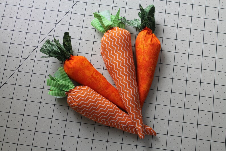 Fabric Easter Carrots PDF Sewing PATTERN, Digital Download, How to Sew DIY Homemade Stuffed Carrots, Spring Garden Home Decor image 3