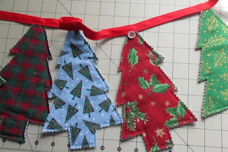 Christmas Tree Garland PDF SEWING PATTERN, Digital Download, How to Make a Fabric Holiday Bunting Banner, Hanging Mantel Decor Tutorial image 4