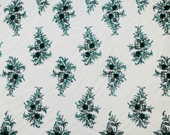 Jägergrün Perlen 3D Blumenmuster Stickerei mit Perlen / Strasssteinen auf einem Netz | Pailletten Mesh 3D Blumen Bekleidung-Mode-Prom Bulk-Lager
