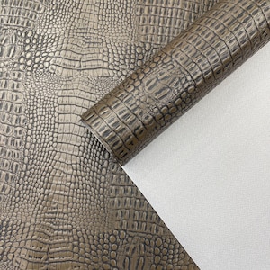Wood Brown Crocodile Marine Vinyl Fabric: Waterproof Outdoor Upholstery