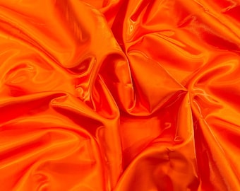 Tela de satén de cristal líquido naranja: Satén nupcial ultra brillante cortado a medida