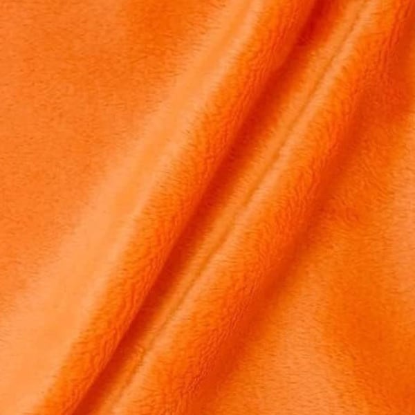 Tissu Minky orange par yard, 60" de large, tissu ultra doux, pile de 3 mm, utilisé pour la couverture, Mia' Fabrics Inc