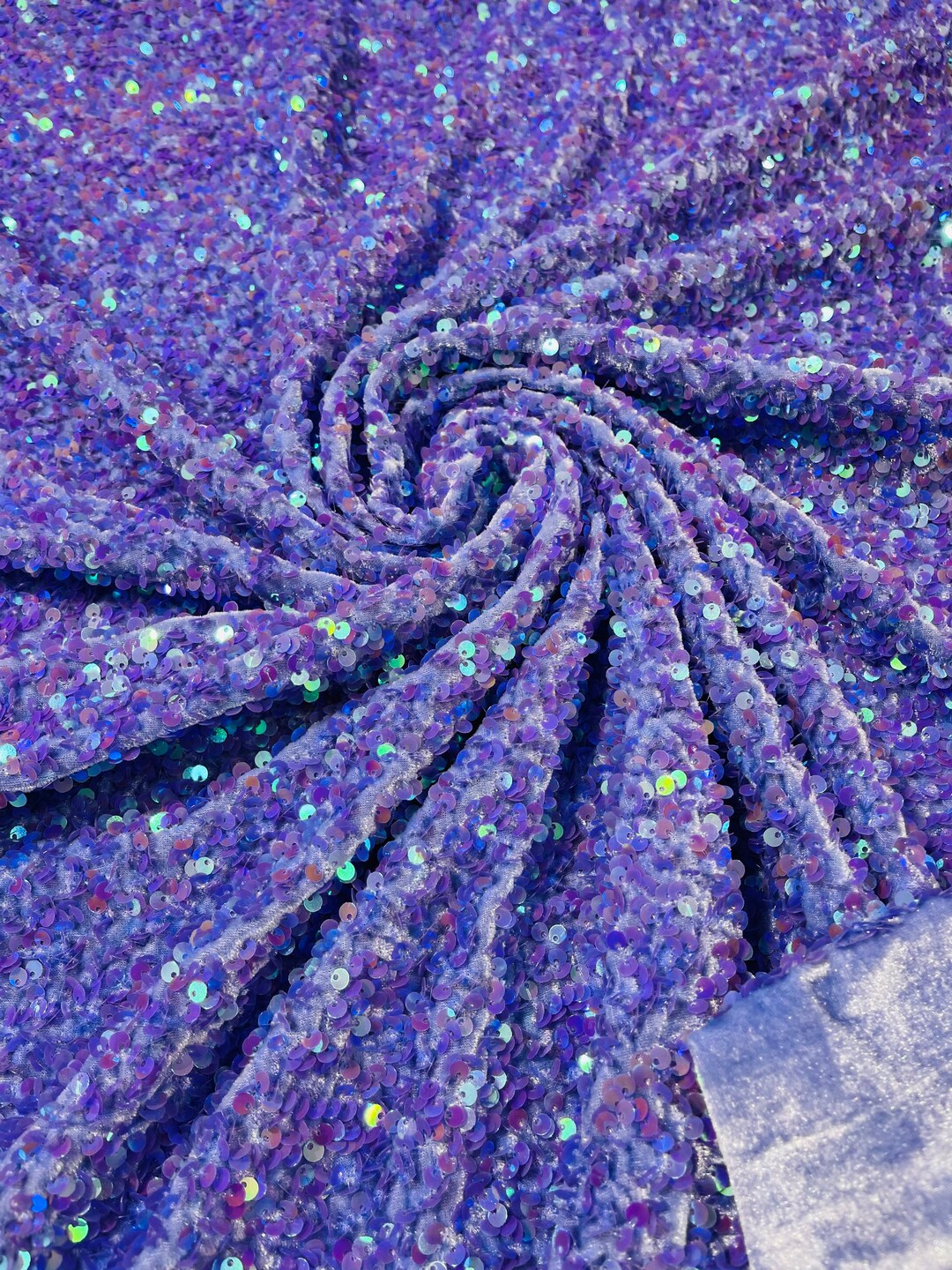 Shiny 5mm Sequin On A 2 Way Stretch Velvet (1 Yard, Grape) main image 0