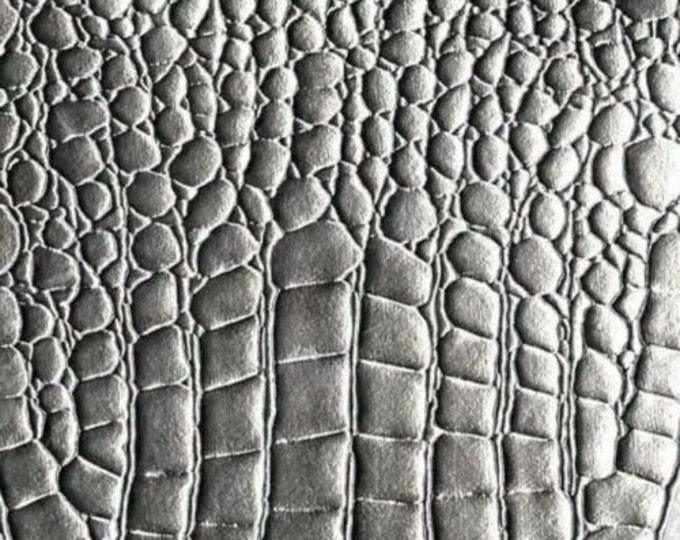 Silver Metallic Vinyl Faux Fake Leather Pleather Embossed Shiny Alligator Fabric - By The Yard Upholstery Purses Shoes Wallets Belts
