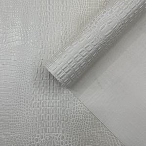 Cream Crocodile Marine Vinyl Fabric: Waterproof Outdoor Upholstery - Auto/Boat