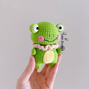 Crochet PATTERN Little Frog ( PDF / ENGLISH ). Crochet pattern by Tokkicrochet