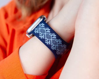 Engraved and personalized strap with folk Ukrainian ornament for Apple watches. Made in Ukraine