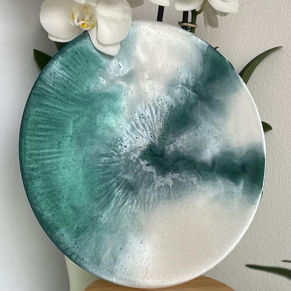 Customizable Epoxy Resin Trivet