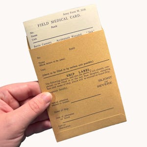 Set di 5 schede mediche da campo per la rievocazione storica del British RAMC della prima guerra mondiale, i rievocatori della Battaglia della Somme, la rievocazione medica britannica del 1916, riproduzione