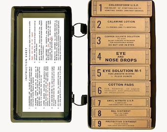 Vehicle First Aid WW2 Era Film Prop Medic Set Boxes for US Reenactment, Reproduction, Film Prop Replica Set for WW2 Vehicles
