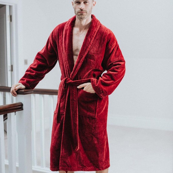 Amazon.com: Men's Coral Fleece Plush Robe Hooded Bathrobe Heavyweight Midi  Length Big and Tall Warm Bathrobe Winter Warm Home Pajamas(C#Black,Small) :  Clothing, Shoes & Jewelry