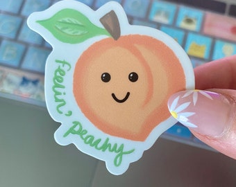 Feelin Peachy Vinyl-Laptop Aufkleber | Süßes Wortspiel | Vinyl Food Wortspiel Geschenk | Lustiges Wortspiel Geschenk | Pfirsich Design | Pfirsich Sticker