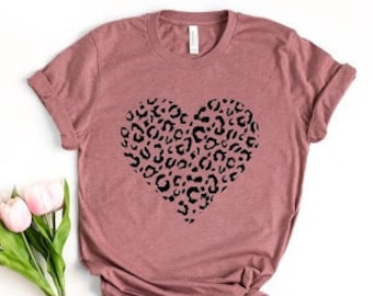 Leopard Heart Shirt, Cute Valentines Day Shirt, Leopard Shirt, Cute Heart Shirt Unisex, Valentines shirt, Cute Valentines Outfit Tee