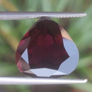 Natural Garnet Heart Shape Faceted Gemstone, 15mm Calibrated Pyrope Garnet, Perfectly Cut Red Heart Gemstone for Jewelry Making