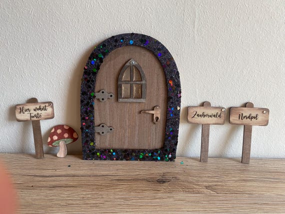 Wooden Fairy / Elf Door Wooden Fairy / Elf Door