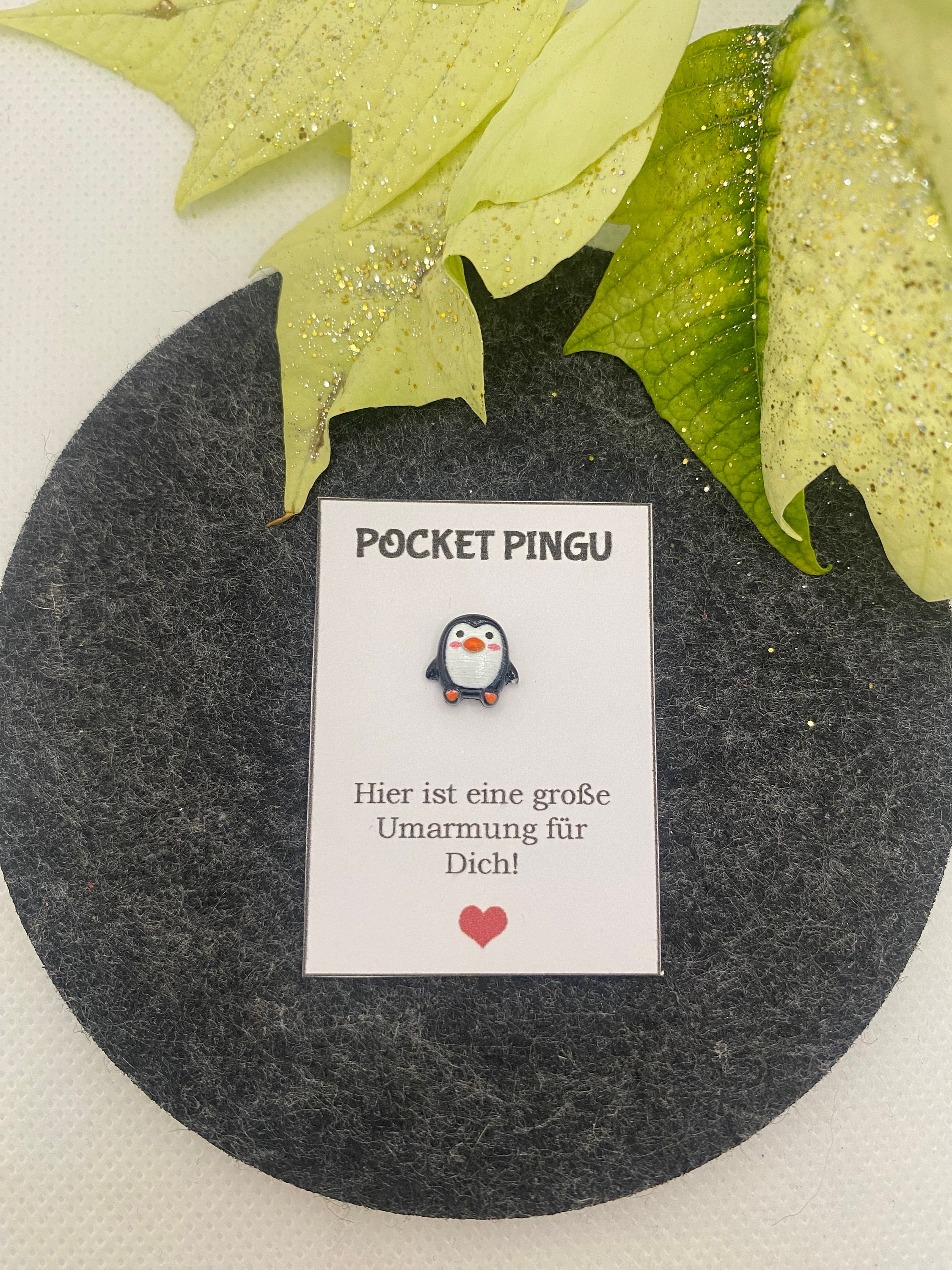 Eine kleine Tasche Pinguin Umarmung Andenken Ornament Süßes