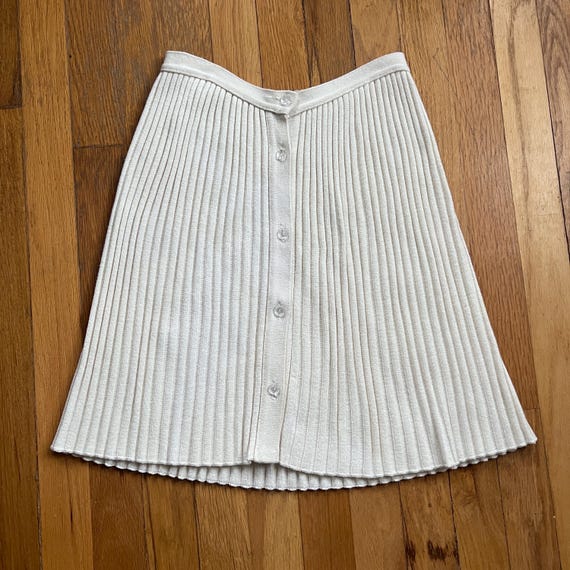 Geoffrey Beene, vintage Geoffrey Beene Sport white ribbed knit button up skirt waist 26"