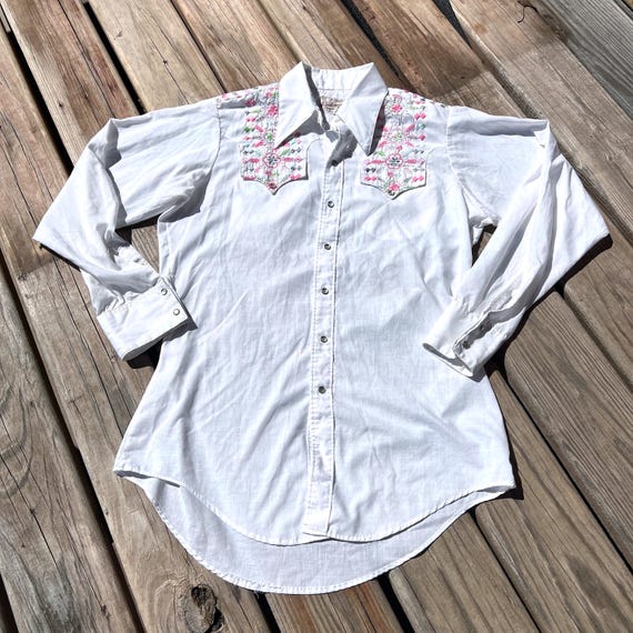 vintage western Rockmount long sleeve snap shirt white pink floral silver lurex embroidery medium