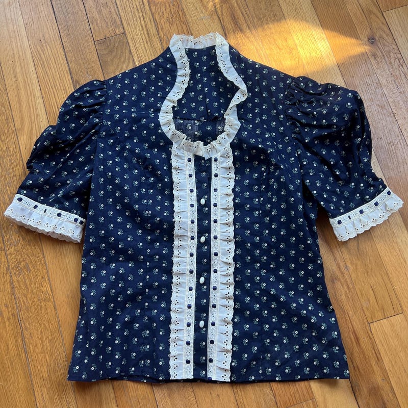 Womens Royal Blue Embroidered Western-style Blouse 44185