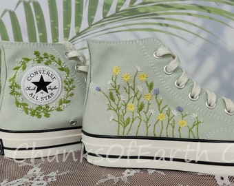 Benutzerdefinierte Converse Chuck Taylor 1970er Jahre Stickerei Weiß Blumen /Bestickte Converse /Custom Converse High Top Schuhe für die Braut Bestes Geschenk für Sie