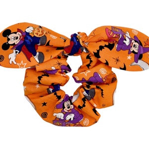 Disney Halloween Scrunchies,Halloween Scrunchies,Halloween Hair Ties,Mickey Mouse,Minnie Mouse,Mickey Ears,Disneyland,Disney World