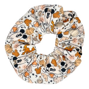 Halloween Mouse Scrunchie,Halloween Scrunchies,Mouse,Ghosts,Large Scrunchies,Fall Scrunchies,Soft Scrunchie,Park Treats,Character scrunchies