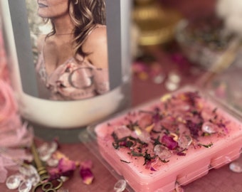 Pink Champagne candle melt in container