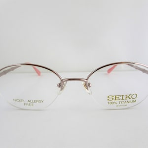 SEIKO T- 063 Montures de lunettes semi-sans monture en titane pur pour femmes des années 1990 fabriquées au Japon