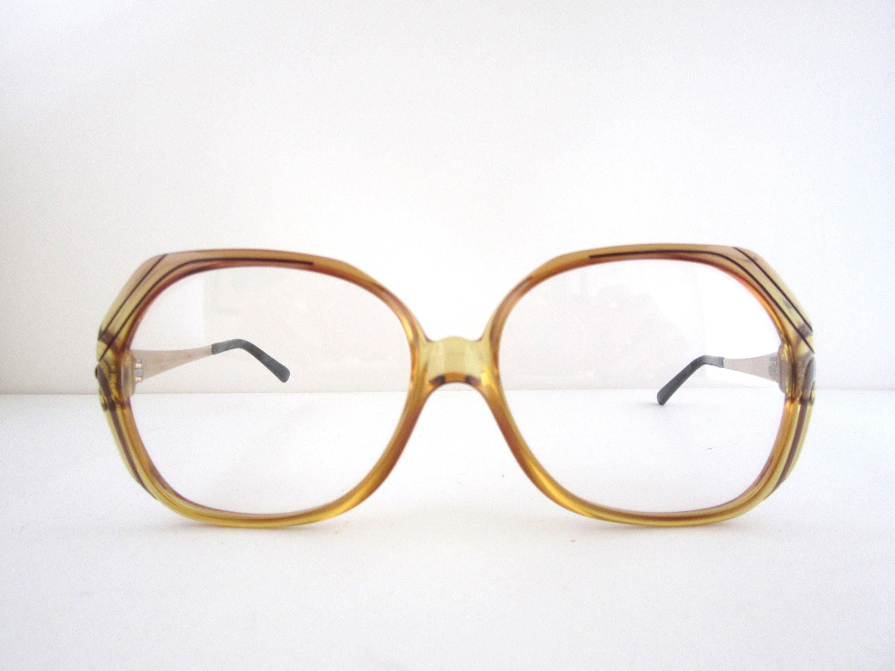 Vintage Christian Dior Women display picture 3