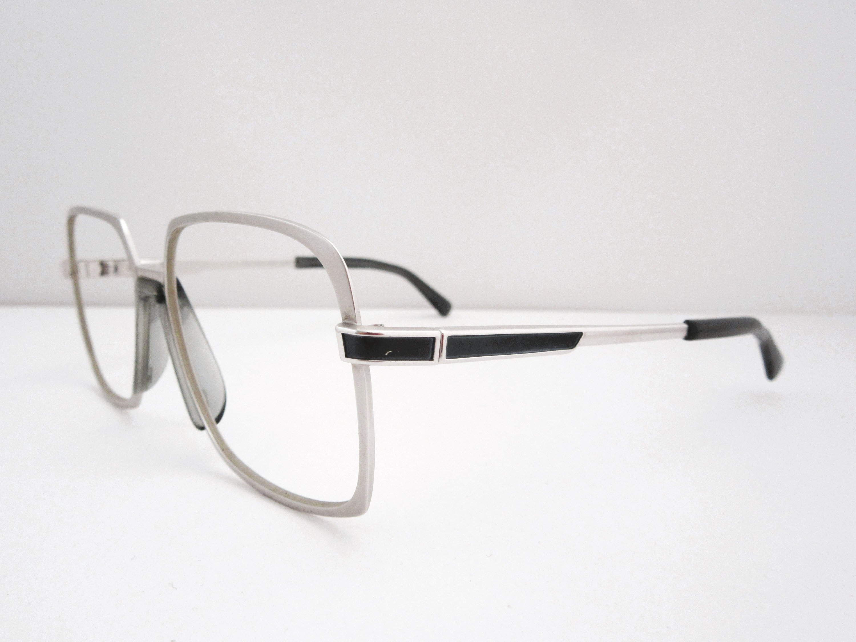 Rodenstock Exclusiv 751 WR Men s Vintage Eyeglass Frames 1980s New Old rodenstock-exclusiv-751-wr-men-s-vintage-eyeglass-frames-1980s-new-old