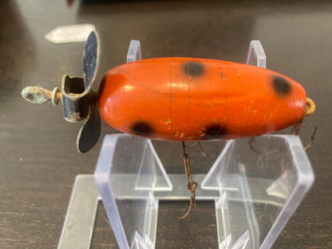 GA1.0192 Vintage Helin fish Cake Lure Etsy