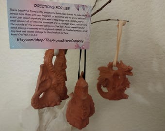 Adornos difusores de aceite con forma de dragón de terracota: Juego hecho a mano