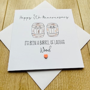 Carte d'anniversaire de 5 ans en bois - Blague du baril de rire