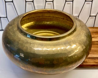 Vintage Hammered Brass Planter: Brass Bazaar India Cachepot Bowl (10 Inch)