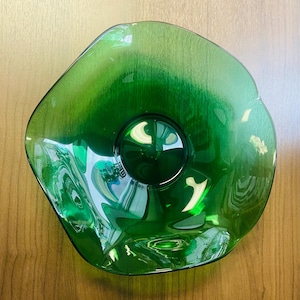 Vintage Emerald Green Art Glass Bowl: Mid-Century Modern Murano Style