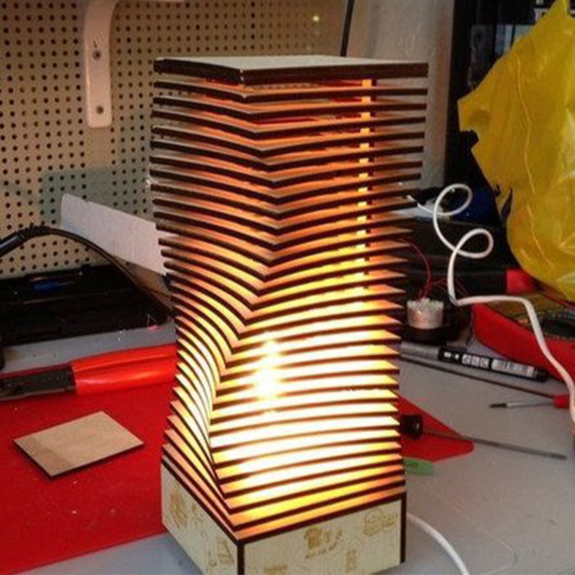Laser-cut a paper table lamp