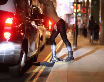 Red Eye - cuero y látex, imagen queer BDSM