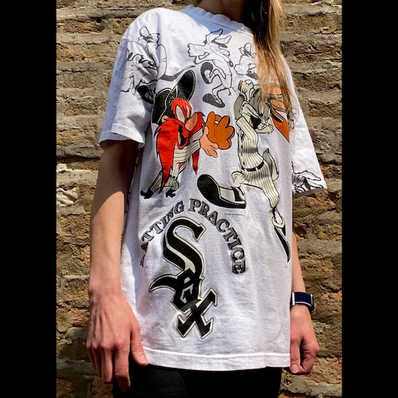 90'S Fruit of the Loom Chicago White Sox Looney Tunes Print Sweatshirt, Men's XL cotton gray type Vintage Second Hand